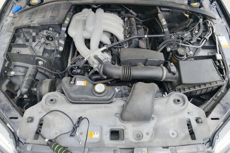 Used Jaguar XJ 2012 XJL 3.0 Panoramic Business Edition Engine Bay