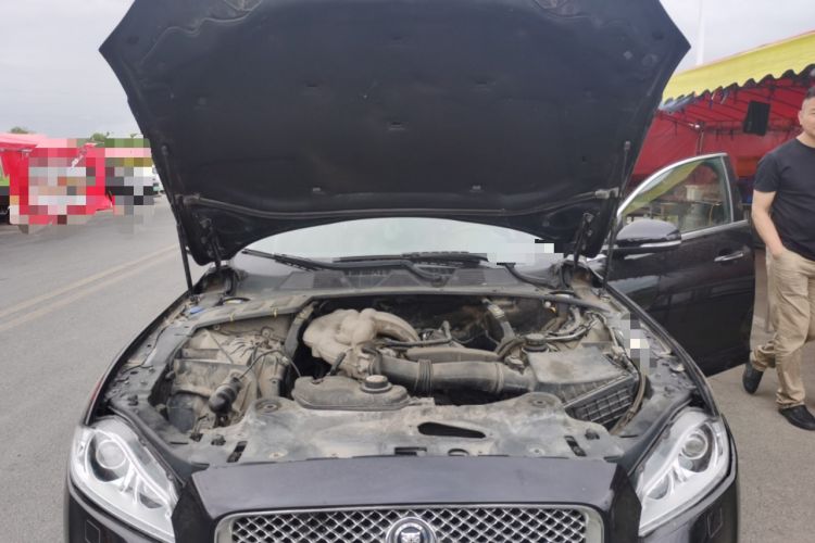 Used Jaguar XJ 2012 XJL 3.0 Panoramic Business Edition Engine Bay