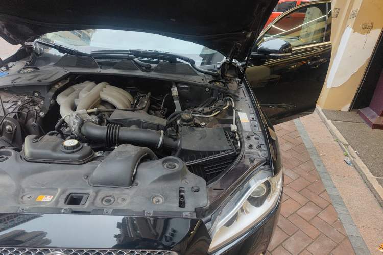 Used Jaguar XJ 2012 XJL 3.0 Flagship Business Edition Engine Bay Left
