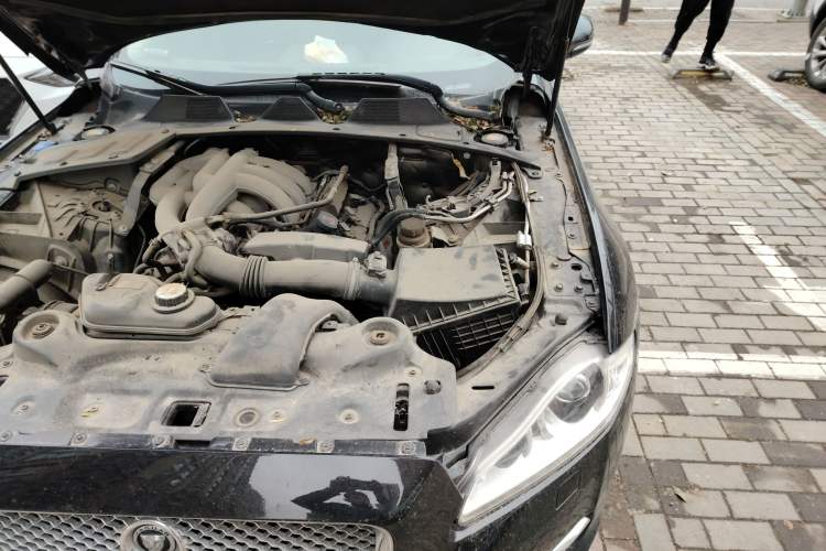 Used Jaguar XJ 2012 XJL 3.0 Panoramic Business Edition Engine Bay Left