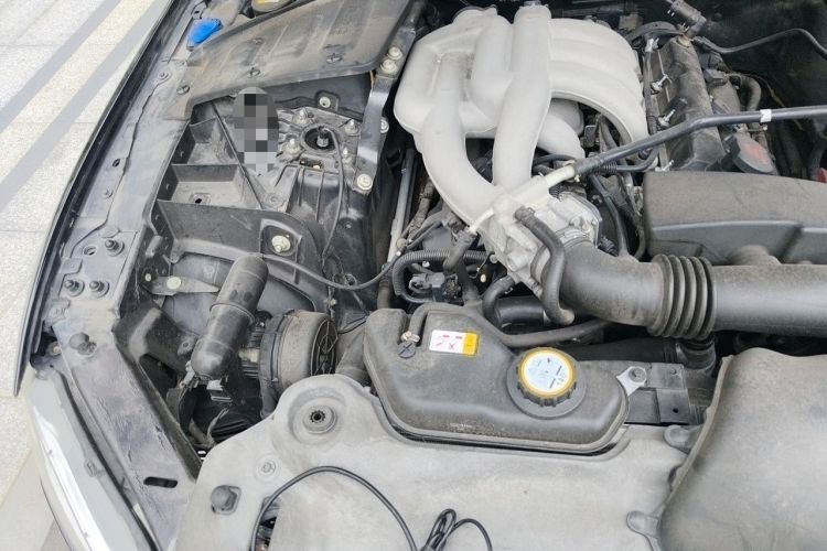 Used Jaguar XJ 2012 XJL 3.0 Panoramic Business Edition Engine Bay Right
