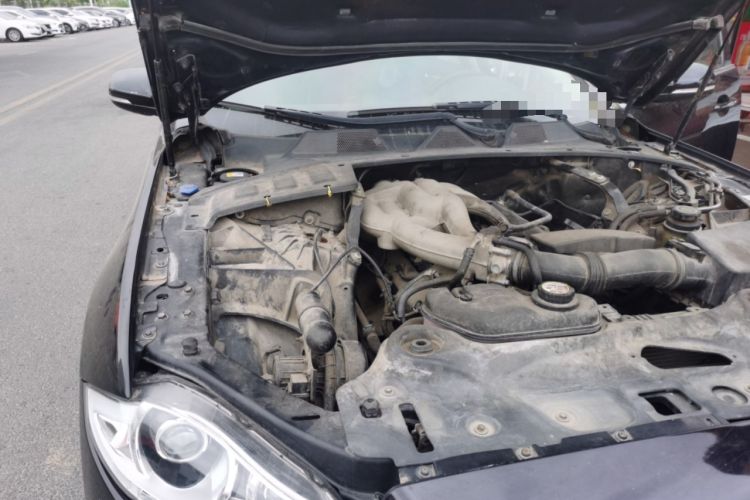Used Jaguar XJ 2012 XJL 3.0 Panoramic Business Edition Engine Bay Right