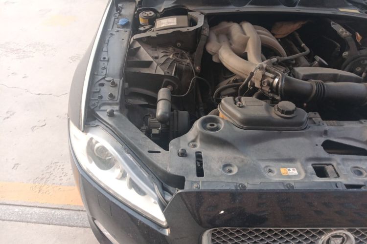 Used Jaguar XJ 2012 XJL 3.0 Panoramic Business Edition Engine Bay Right