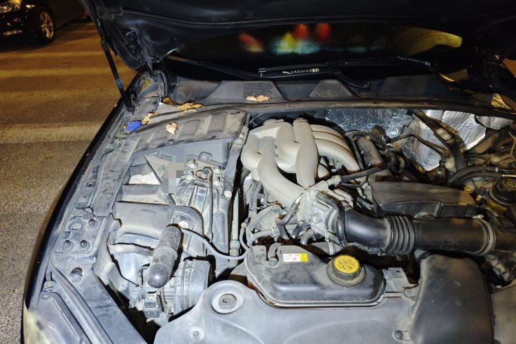 Used Jaguar XJ 2012 XJL 3.0 Panoramic Business Edition Engine Bay Right