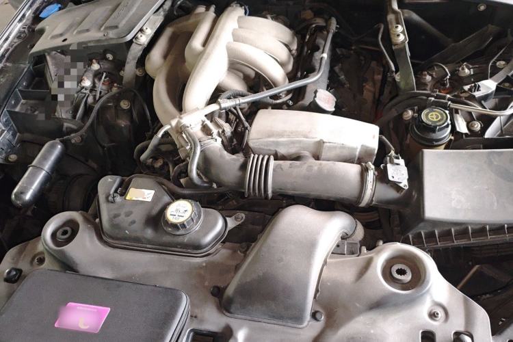 Used Jaguar XJ 2012 XJL 3.0 Flagship Business Edition Engine Bay