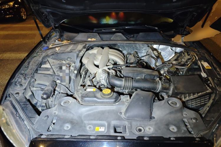 Used Jaguar XJ 2012 XJL 3.0 Panoramic Business Edition Engine Bay
