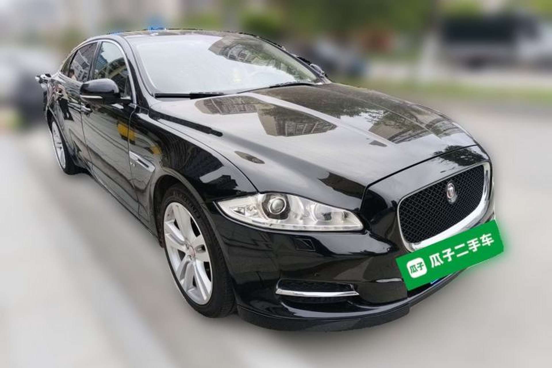 Used Jaguar XJ 2012 XJL 3.0 Panoramic Business Edition Front Right 45 Deg