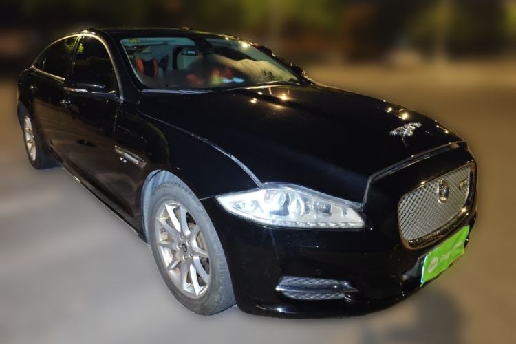 Used Jaguar XJ 2012 XJL 3.0 Panoramic Business Edition Front Right 45 Deg