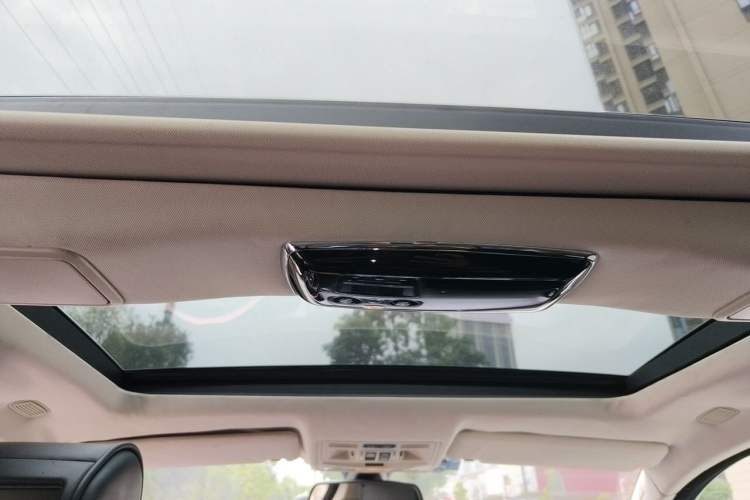 Used Jaguar XJ 2012 XJL 3.0 Panoramic Business Edition Headliner
