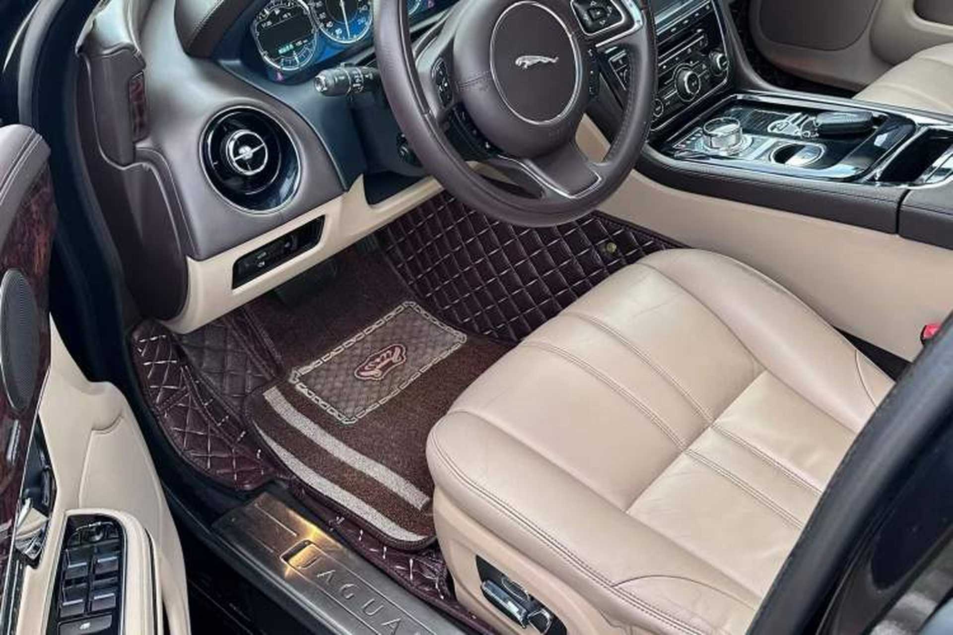 Used Jaguar XJ 2012 XJL 3.0 Panoramic Business Edition Interior 1