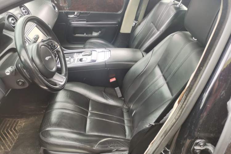 Used Jaguar XJ 2012 XJL 3.0 Panoramic Business Edition Left Front Seat