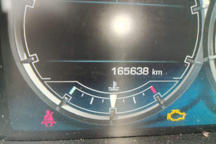 Used Jaguar XJ 2012 XJL 3.0 Panoramic Business Edition Odometer Close Up