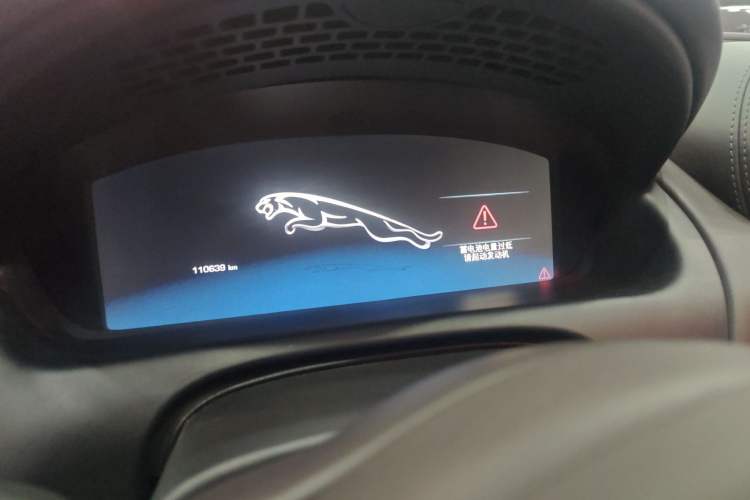 Used Jaguar XJ 2012 XJL 3.0 Panoramic Business Edition Odometer Close Up