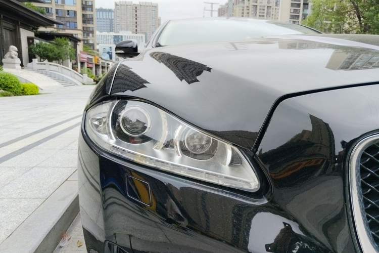 Used Jaguar XJ 2012 XJL 3.0 Panoramic Business Edition Right Front Headlight