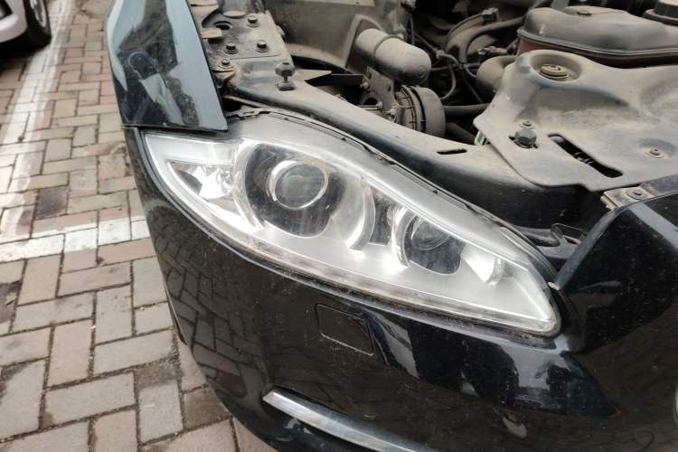 Used Jaguar XJ 2012 XJL 3.0 Panoramic Business Edition Right Front Headlight