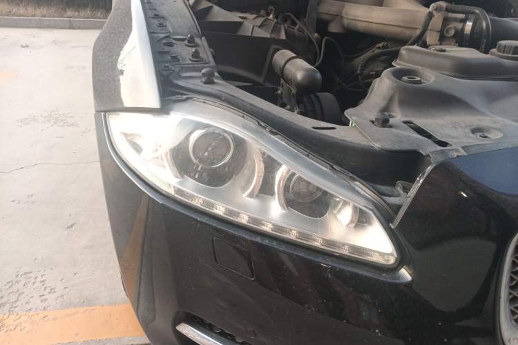 Used Jaguar XJ 2012 XJL 3.0 Panoramic Business Edition Right Front Headlight