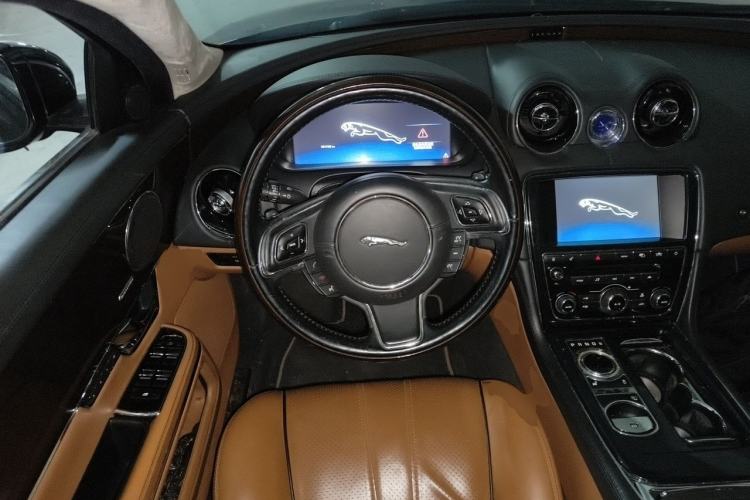 Used Jaguar XJ 2012 XJL 3.0 Flagship Business Edition Steering Wheel