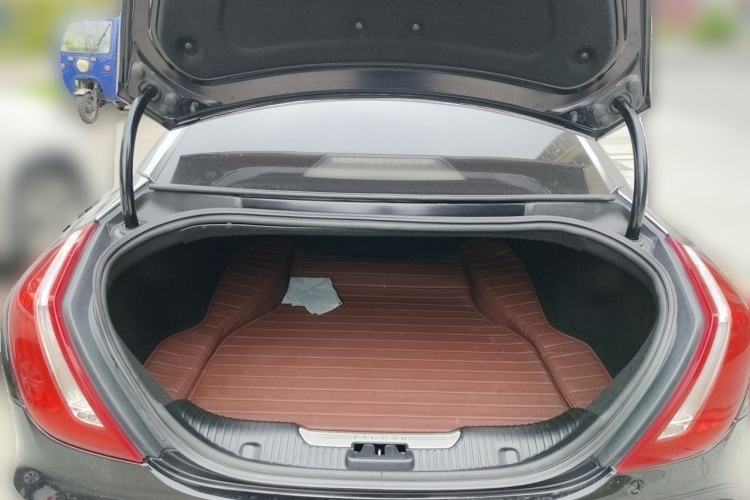 Used Jaguar XJ 2012 XJL 3.0 Panoramic Business Edition Trunk