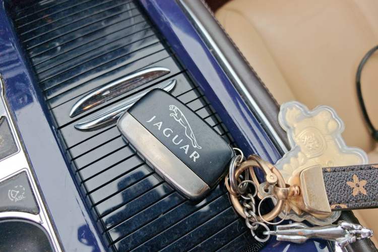 Used Jaguar XJ 2012 XJL 3.0 Panoramic Business Edition Vehicle Key