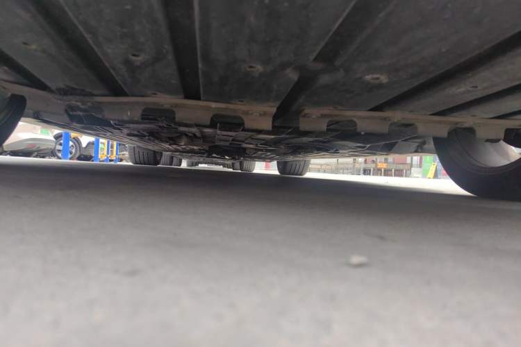 Used Jaguar XJ 2012 XJL 3.0 London Limited Edition Chassis Front