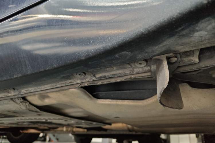 Used Jaguar XJ 2012 XJL 3.0 Panoramic Business Edition Chassis Rear Left