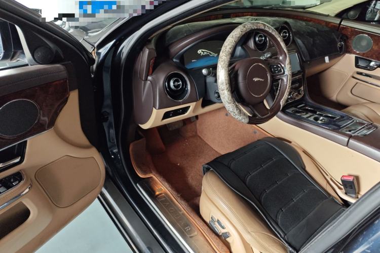 Used Jaguar XJ 2012 XJL 3.0 Panoramic Business Edition Driver Seat