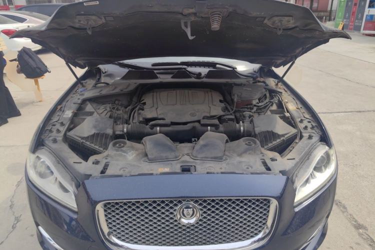 Used Jaguar XJ 2012 XJL 3.0 London Limited Edition Engine Bay