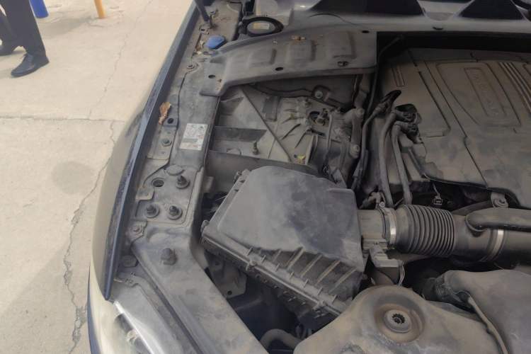 Used Jaguar XJ 2012 XJL 3.0 London Limited Edition Engine Bay Right