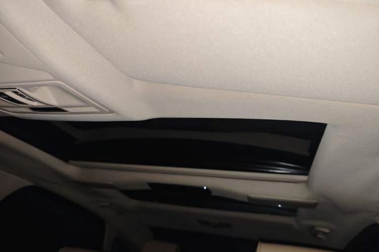 Used Jaguar XJ 2012 XJL 3.0 Panoramic Business Edition Headliner