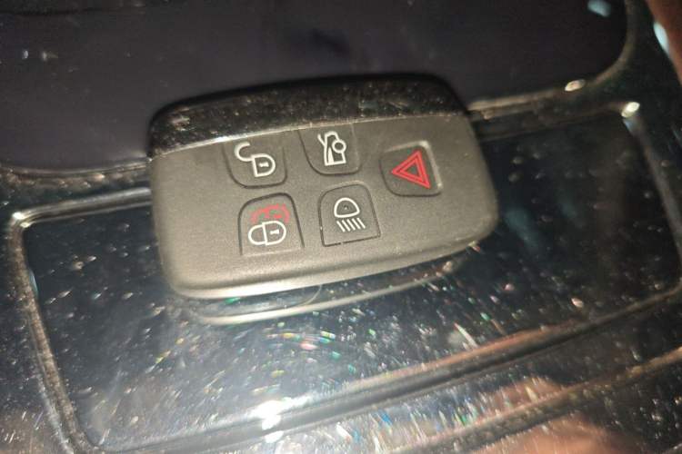Used Jaguar XJ 2012 XJL 3.0 Panoramic Business Edition Vehicle Key