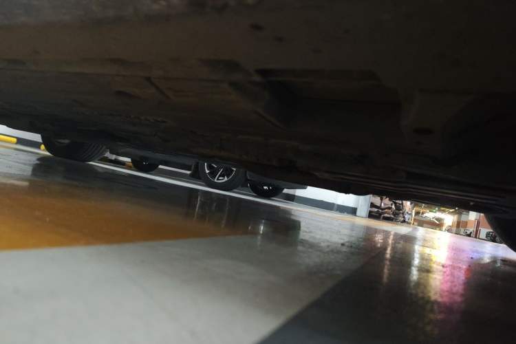 Used Jaguar XJ 2012 XJL 3.0 Panoramic Business Edition Chassis Front Right