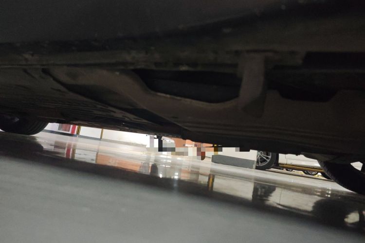 Used Jaguar XJ 2012 XJL 3.0 Panoramic Business Edition Chassis Rear Left