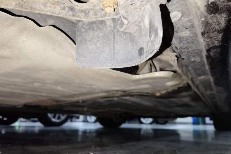 Used Jaguar XJ 2012 XJL 3.0 Panoramic Business Edition Chassis Rear Right