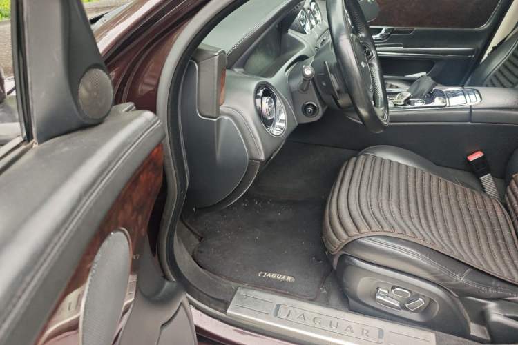 Used Jaguar XJ 2012 XJL 3.0 Panoramic Business Edition Driver Seat