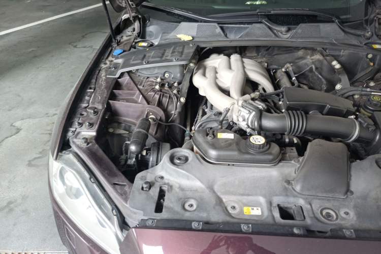 Used Jaguar XJ 2012 XJL 3.0 Panoramic Business Edition Engine Bay Right