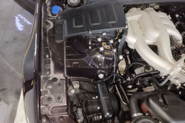 Used Jaguar XJ 2012 XJL 3.0 Panoramic Business Edition Engine Bay Right