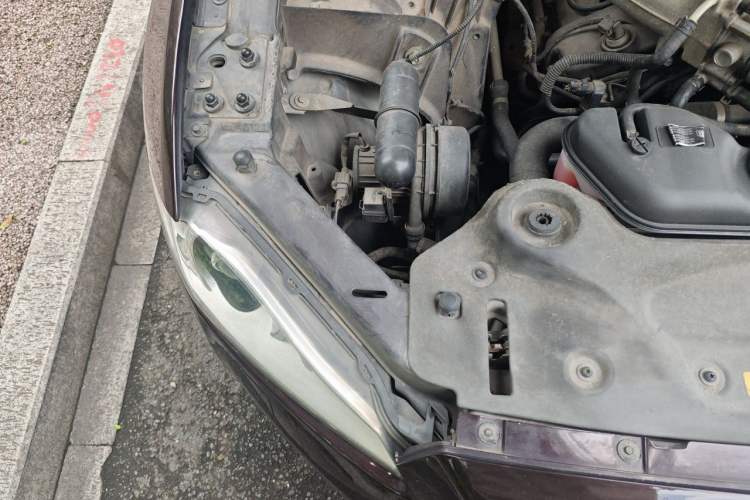 Used Jaguar XJ 2012 XJL 3.0 Panoramic Business Edition Engine Bay Right