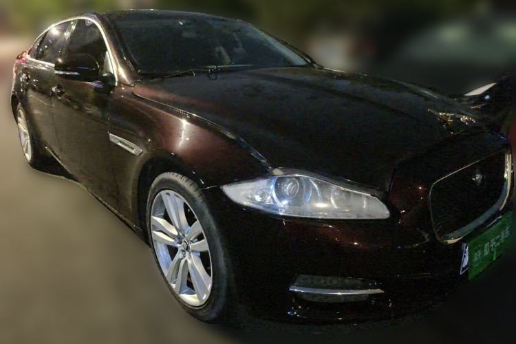 Used Jaguar XJ 2012 XJL 3.0 Flagship Business Edition Front Right 45 Deg