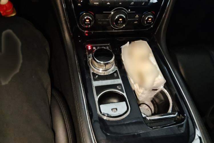 Used Jaguar XJ 2012 XJL 3.0 Panoramic Business Edition Gear Lever