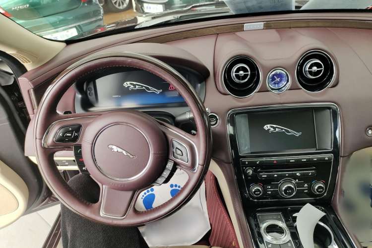 Used Jaguar XJ 2012 XJL 5.0 Flagship Prestige Edition Interior 3