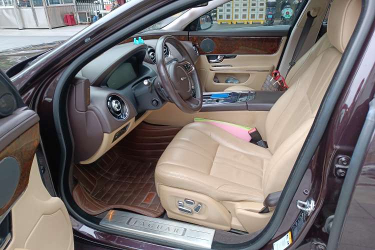 Used Jaguar XJ 2012 XJL 3.0 Panoramic Business Edition Left Front Seat
