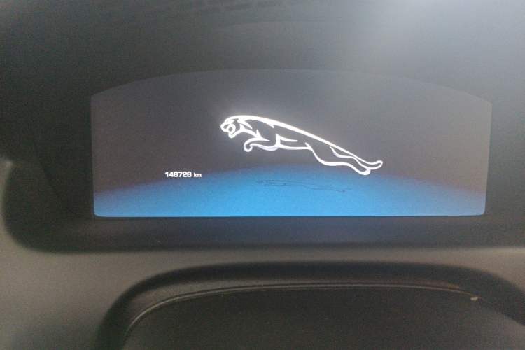 Used Jaguar XJ 2012 XJL 3.0 Panoramic Business Edition Odometer Close Up