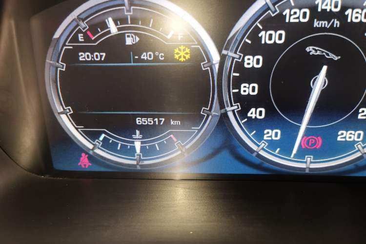 Used Jaguar XJ 2012 XJL 3.0 Panoramic Business Edition Odometer Close Up