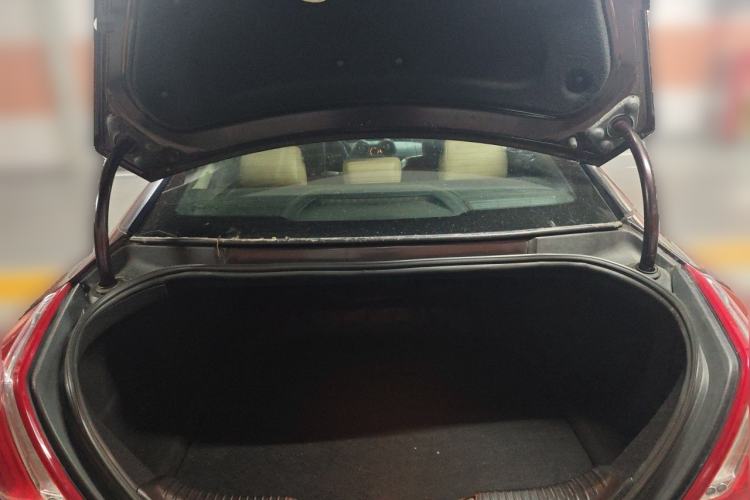 Used Jaguar XJ 2012 XJL 3.0 Panoramic Business Edition Trunk