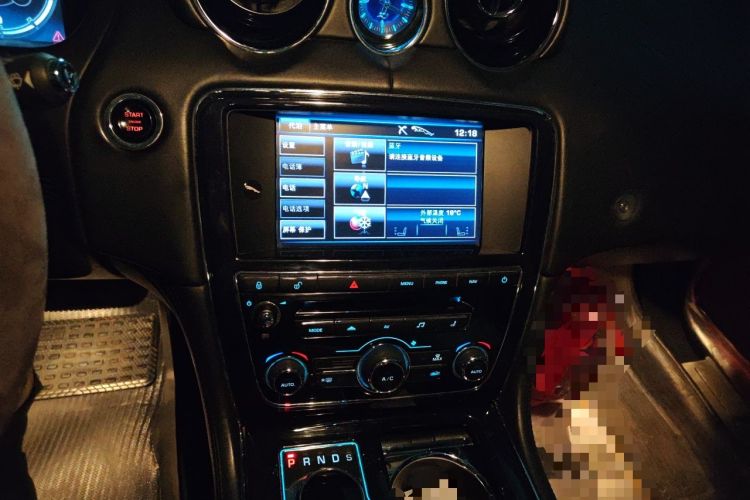 Used Jaguar XJ 2012 XJL 3.0 Panoramic Business Edition Audio And AC Panel