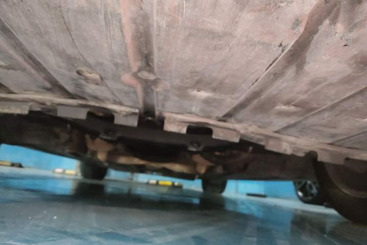 Used Jaguar XJ 2012 XJL 3.0 Panoramic Business Edition Chassis Front