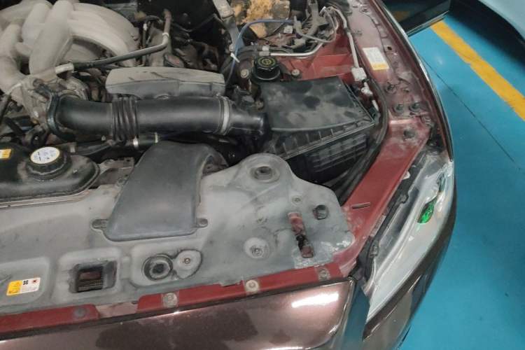 Used Jaguar XJ 2012 XJL 3.0 Panoramic Business Edition Engine Bay Left