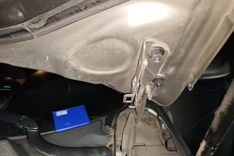 Used Jaguar XJ 2012 XJL 3.0 Panoramic Business Edition Engine Bay Left