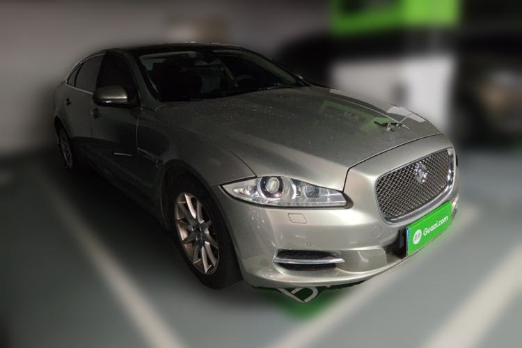 Used Jaguar XJ 2012 XJL 3.0 Panoramic Business Edition Front Right 45 Deg