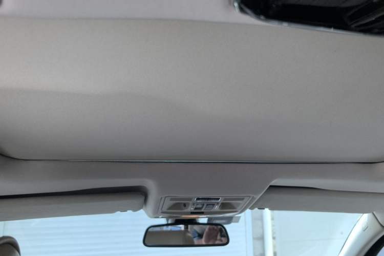 Used Jaguar XJ 2012 XJL 3.0 Panoramic Business Edition Headliner